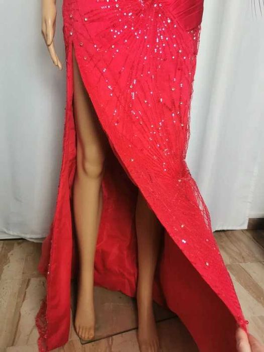 Rochie rosie lunga de seara marimea M