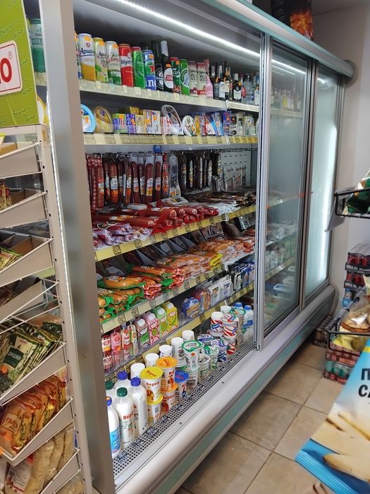 Крайстенна открита хладилна витрина
