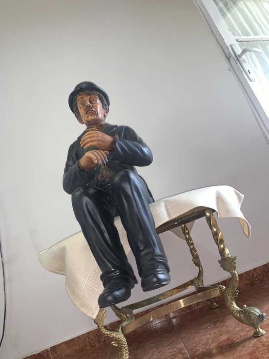 Statuie scari Charlie Chaplin decor