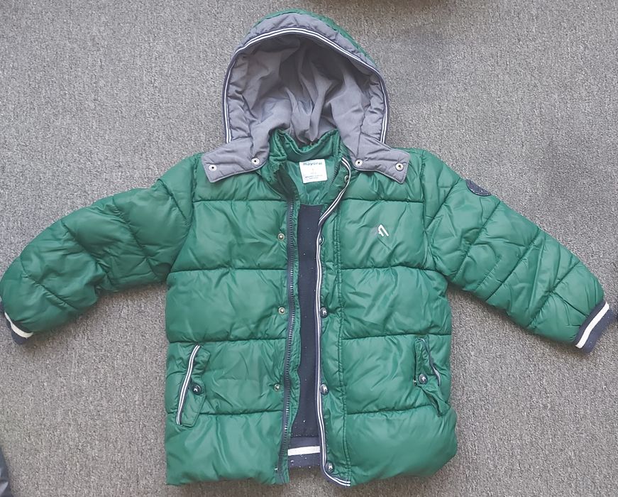 Яке зимно Mayoral 122см 7години