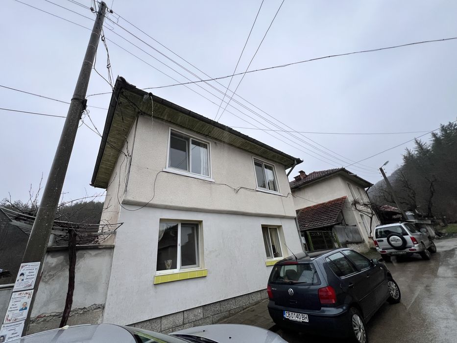 Продава се Къща в с. Калейца, Област Ловеч - 84 кв.м за 820 €/кв.м - Снимка #1