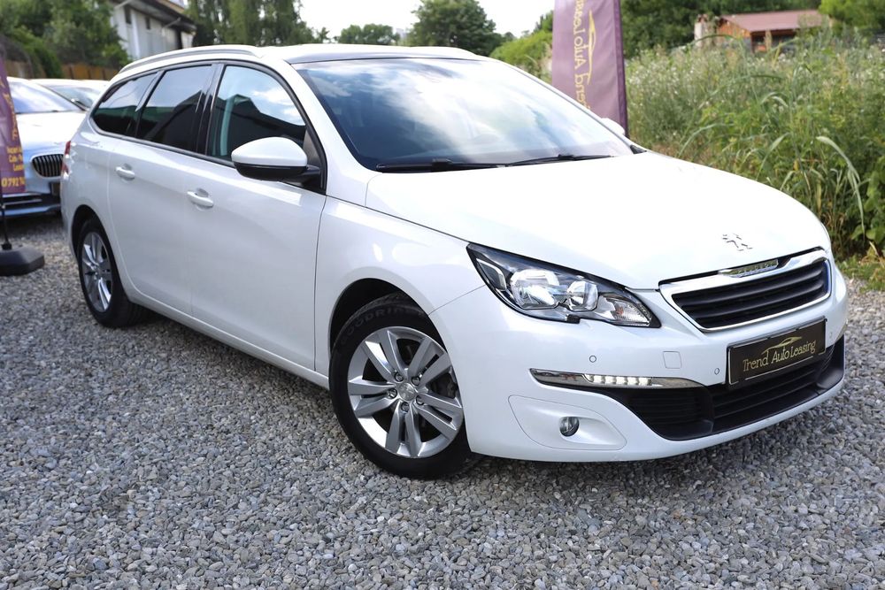 Peugeot 308 Rate Avans 0 / Garantie / 2017 Benzina Panorama Navi Led