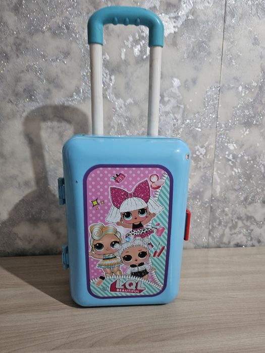 Продам чемодан доктора.