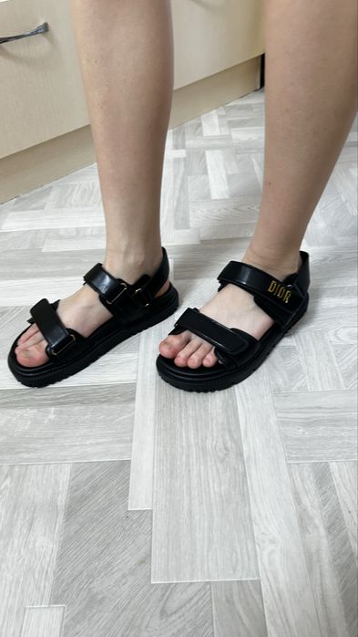 Сандали женские