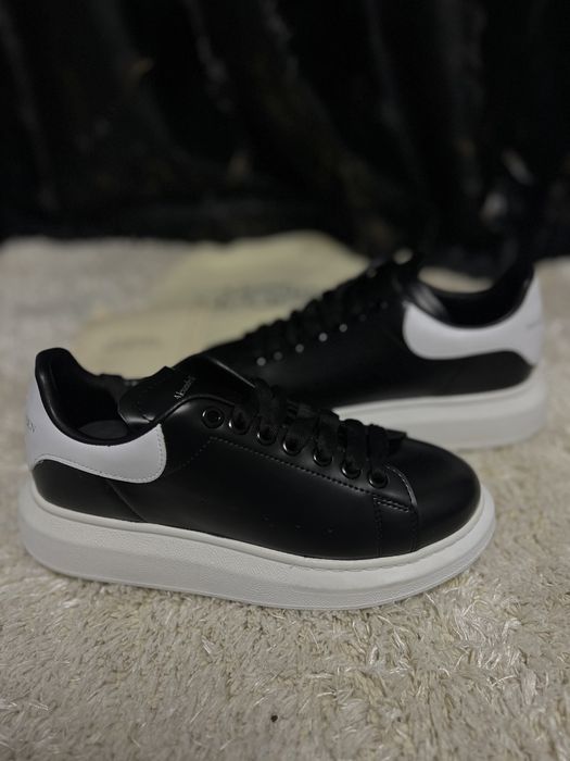 Adidas Alexander McQueen,noi cu eticheta