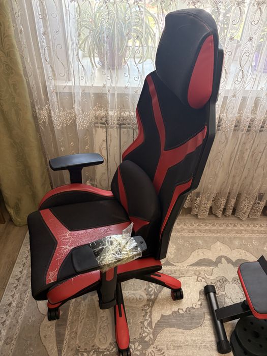 Продам игровое кресло