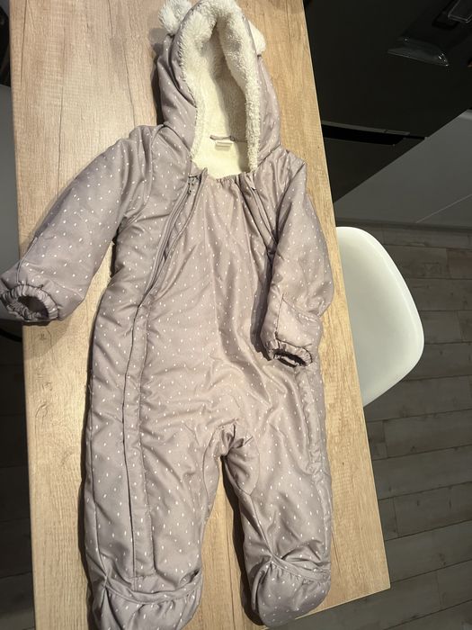 Costum salopeta vătuită bebe H&M  mărimea 68