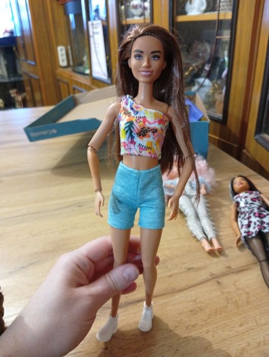 Куклы Барби  продаются
