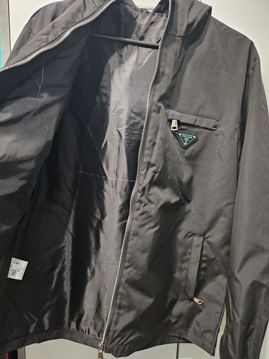 Мъжко яке PRADA с качулка черно