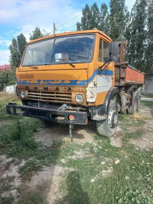 Kamaz srochno sotiladi