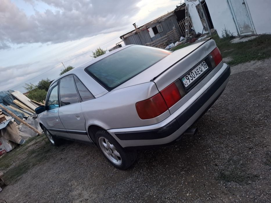 Продам ауди 100 с4