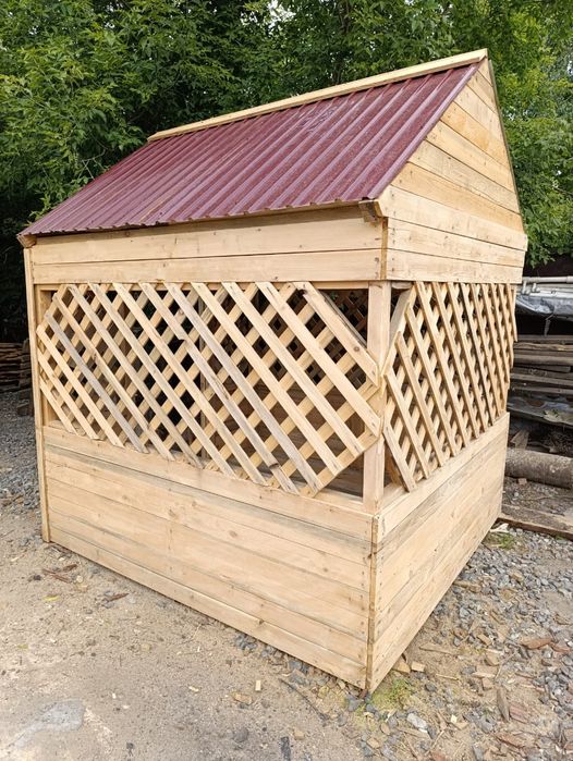 Продам беседку и готовый туалет