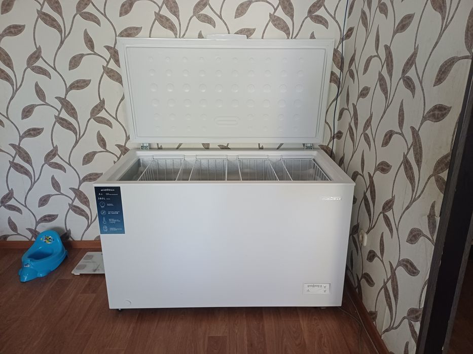 Продам морозильник