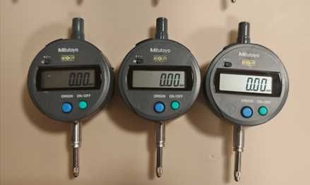 Ceas comparator analogic/digital