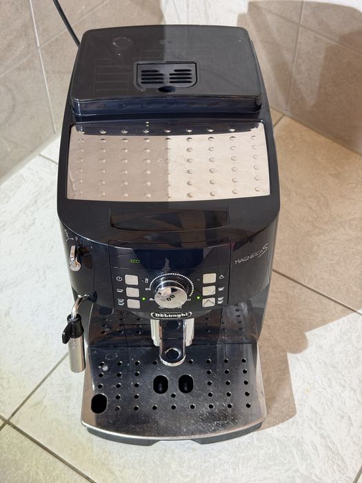 Кафемашина кафеавтомат DeLonghi Magnifica S