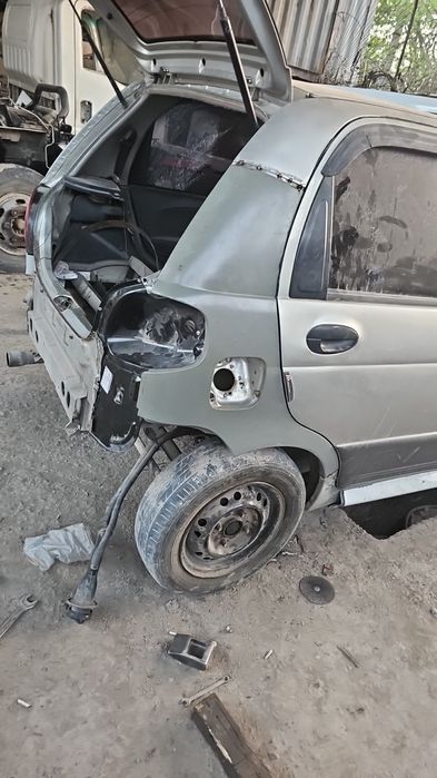 Кузавной ремонт грузовых автомобиле ИСУЗУ