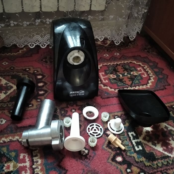 Электромясорубка "Аксион"