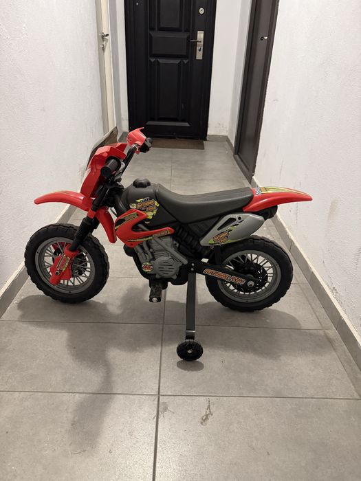 Vand 2 motociclete electrice pentru copii - stare foarte buna