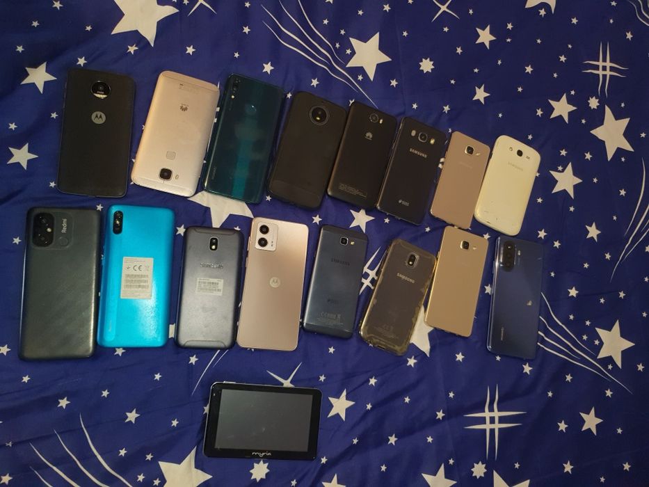 Telefoane bune și defecte