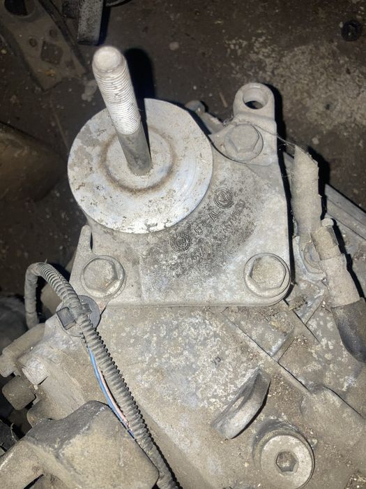 Скоростна кутия фиат фият стило 1.9jtd 115кс getrag c605