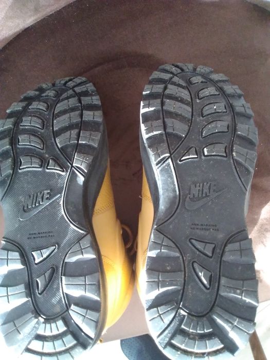 Боти NIKE 40 номер