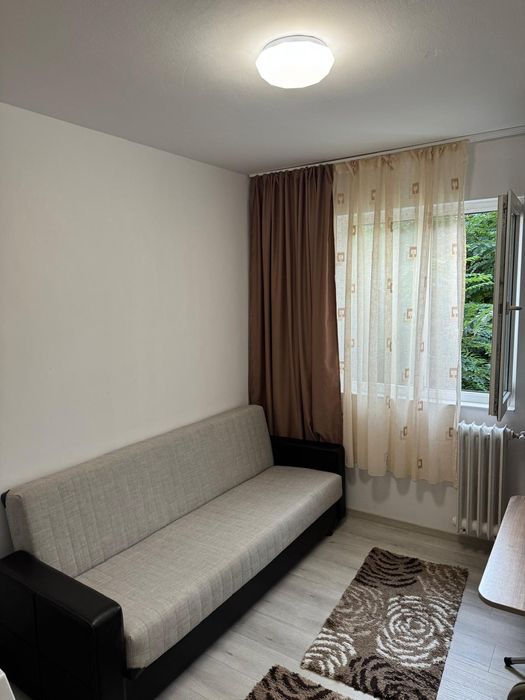 Garsoniera de inchiriat