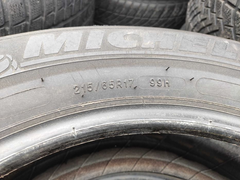 4бр Зимни гуми 215 65 17 - Michelin