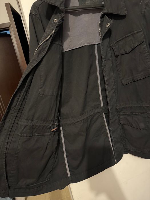 Яке на марката Calvin Klein jeans