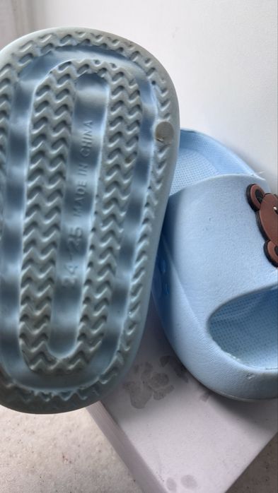 Сланцы, кроксы детские