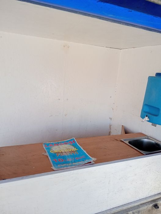 Remorca cu  posibilitate  comerciala