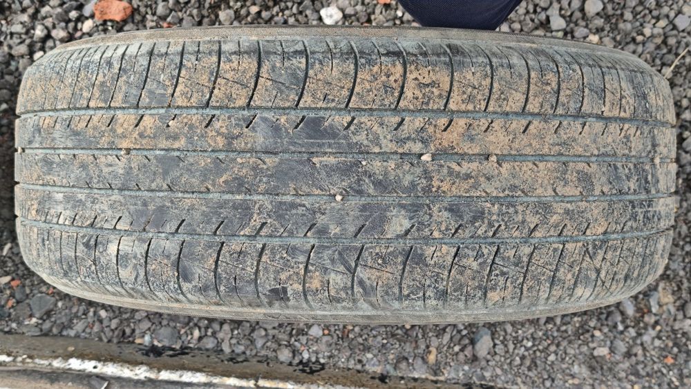 Шины летние 215/55/17