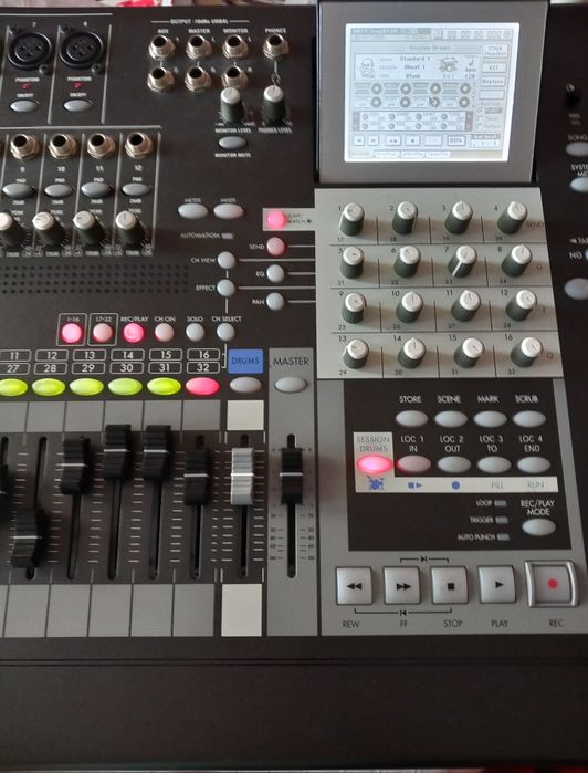 Mixer Korg D3200