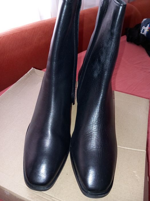 Нови (с етикети) боти от естествена кожа, 39 номер