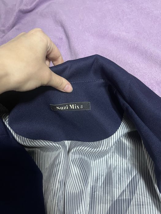 Продаю Школьные женские пиджаки
