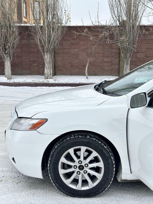 Срочно TOYOTA Camry 40