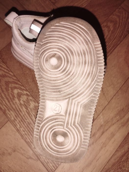 Детские кросовки на девочку