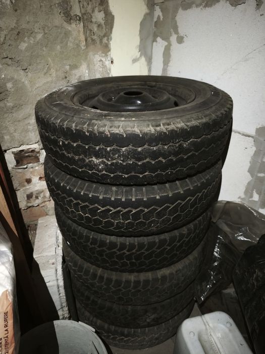 Vând roti Dacia 1307