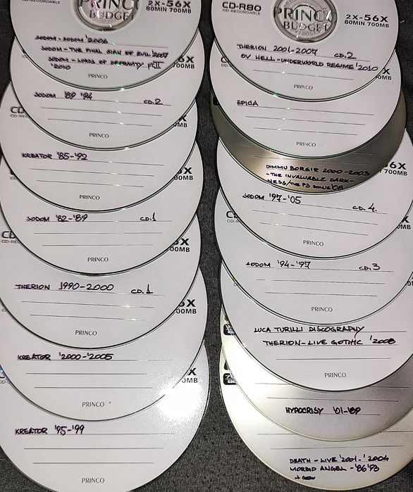 CD-R колекция с метъл групи !