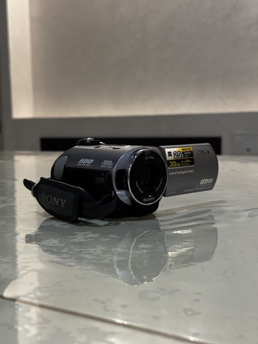 Видеокамера Sony Handycam DCR-SR62.