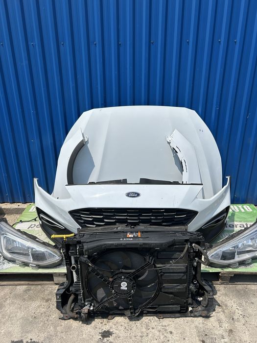 Bară față, capotă motor, trager , aripi , faruri Ford Focus 4