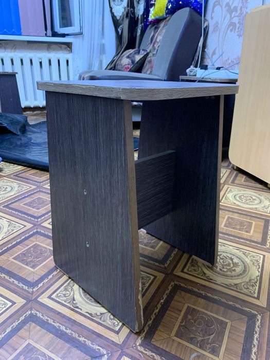 Кухонный стол, 4 стула