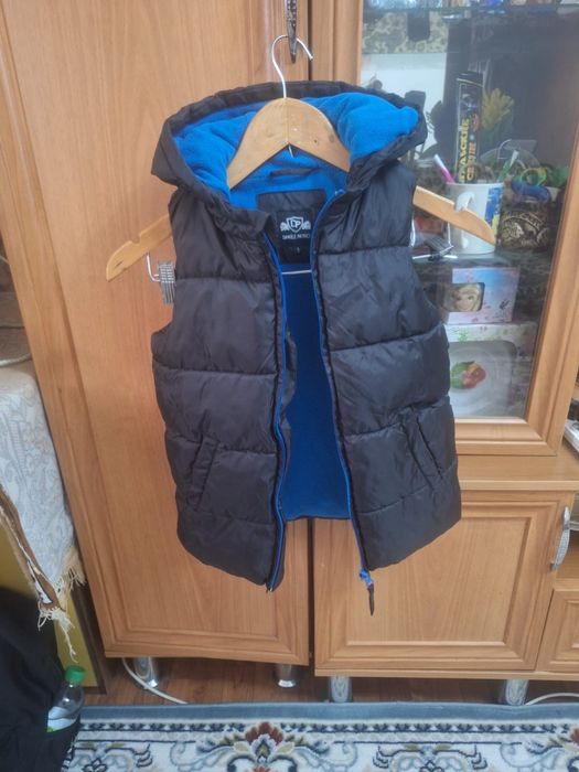 Костюм и куртки на мальчика