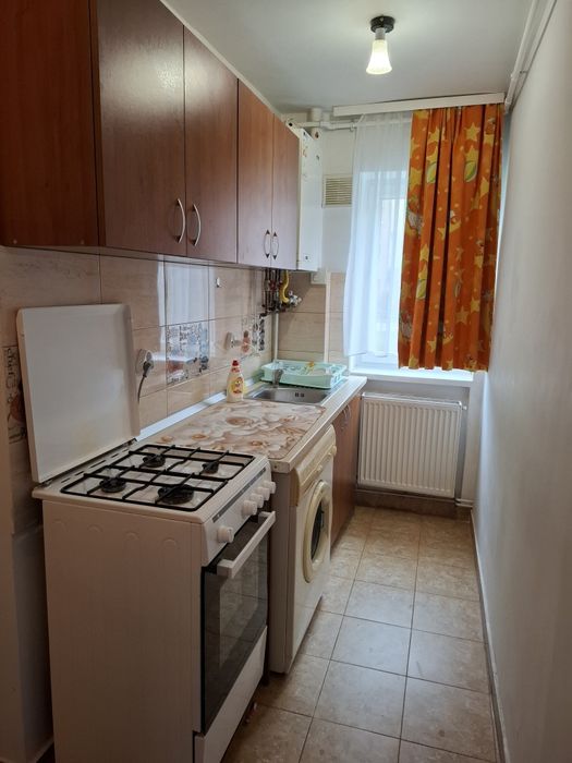 Garsoniera renovata de inchiriat