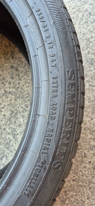 4 anvelope vara ca noi Semperit,fata 225/40/18,spate 255/35/18.Pretul este pe bucata.