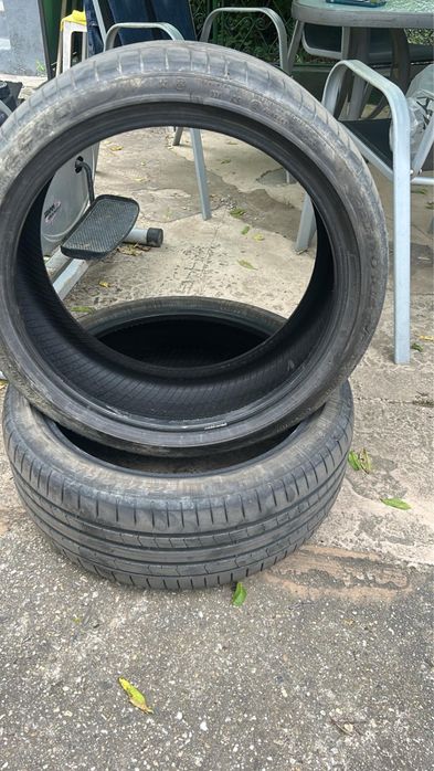 Vand cauciucuri runflat pirelli