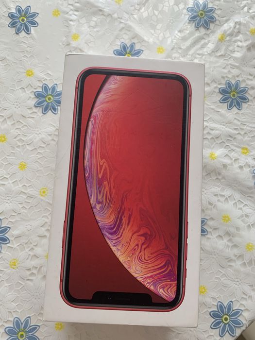 IPHONE 10 XR хорошем состоянии.