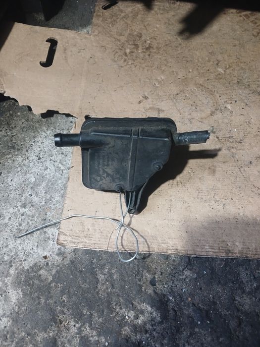 Бачок ГУР Гольф4 в оригинале