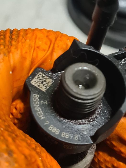 Injectoare,rampa,pompă inalta,fulie vibrochen bmw e 90/91,M57,3.0D