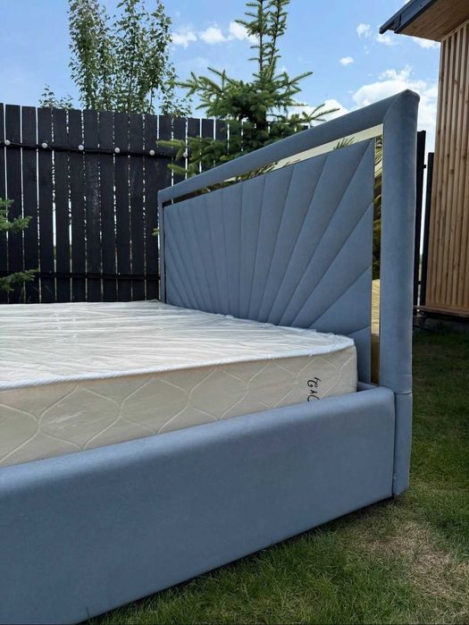 Кровать двуспальная