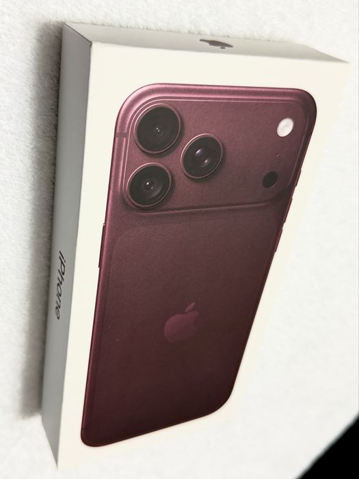 Iphone 18 Pro Max 256 GB, Burgundy, nou, sigiliat cu factura Altex